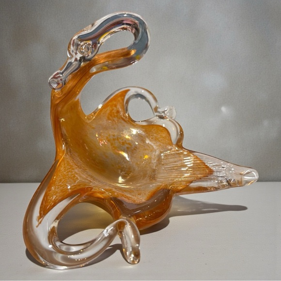 STUNNING HAND BLOWN MURANO GLASS SWAN (EUC) - Picture 1 of 8